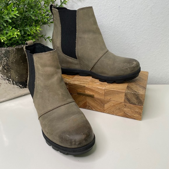 Sorel Joan of Arctic Chelsea Olive Green Leather Wedge Heel Ankle Boots Size 7 - Picture 1 of 9